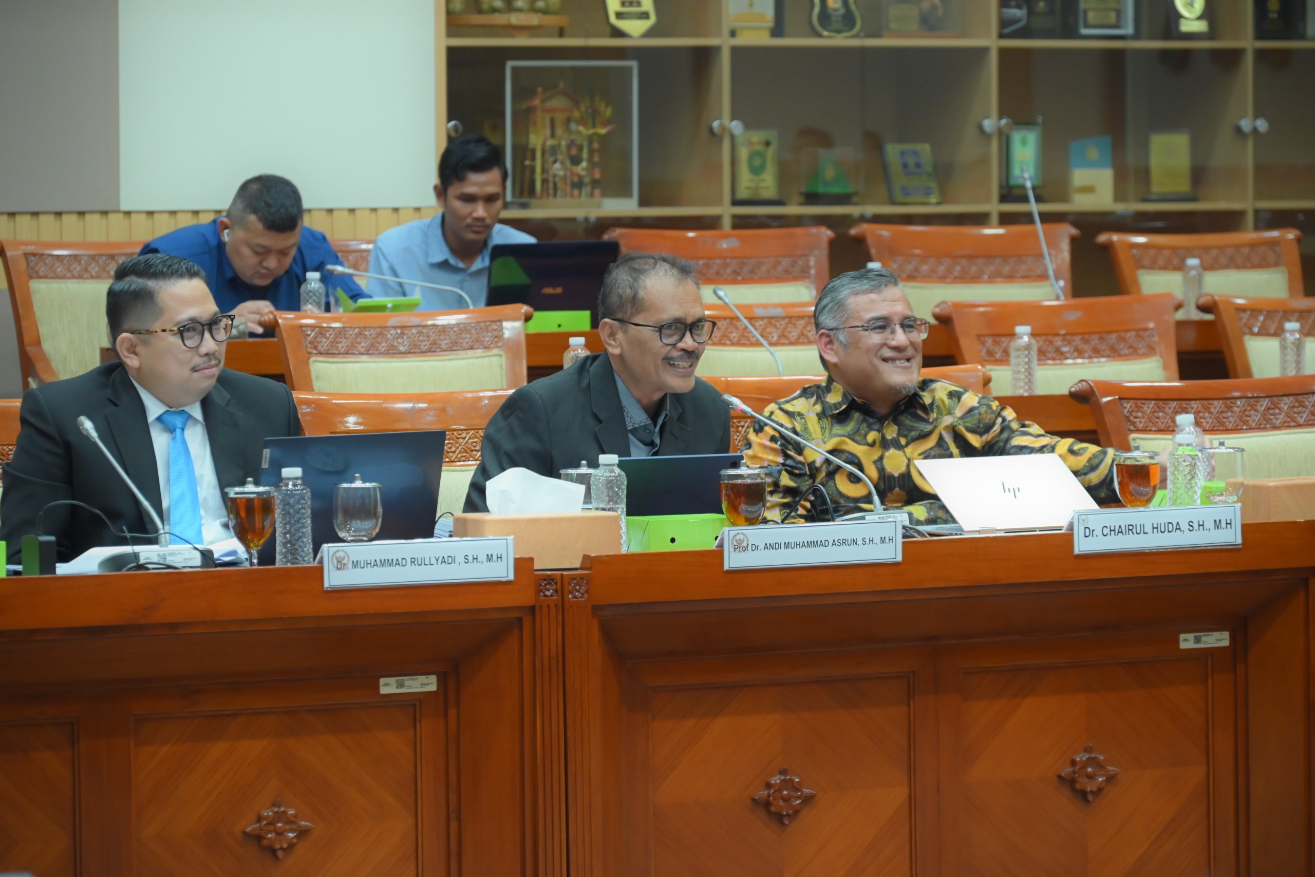 RDPU Komisi III DPR Bersama Ahli Hukum Bahas KUHAP Rapat dengar pendapat umum Komisi III bersama ahli hukum bahas KUHAP. (BeritaNasional/Elvis Sendouw)