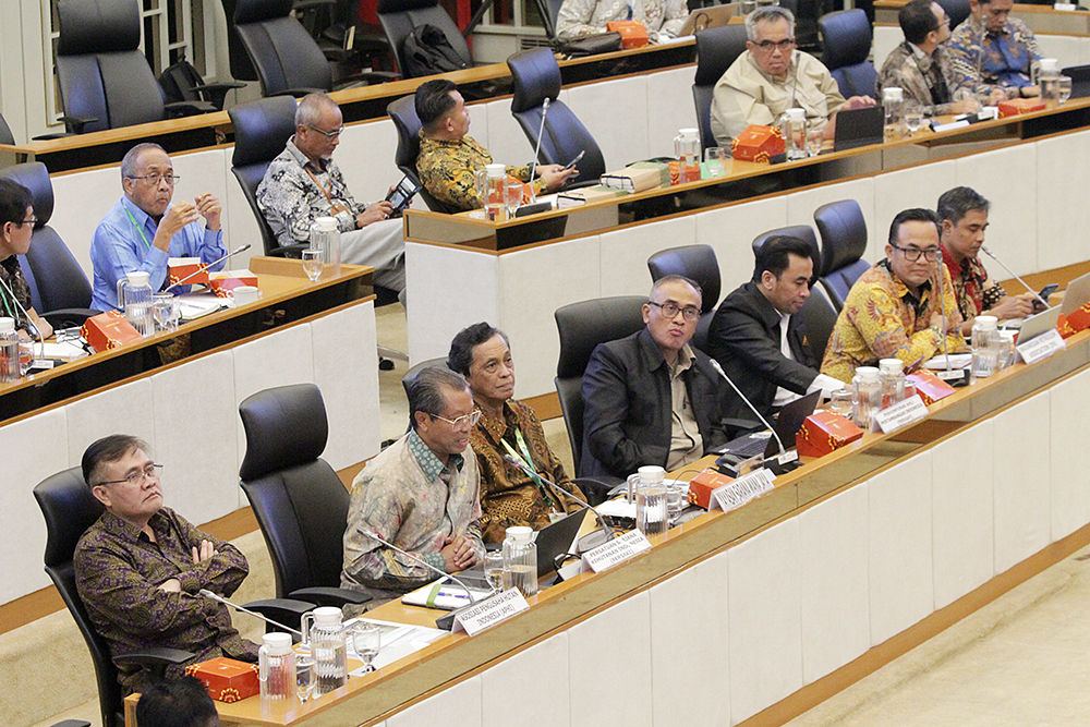 RDPU Komisi IV Bersama Asosiasi/Lembaga Kehutanan Bahas RUU Perubahan Tentang Kehutanan Rapat Dengar Pendapat Umum Komisi IV dengan Asosiasi/Lembaga Kehutanan. (BeritaNasional/Elvis Sendouw)