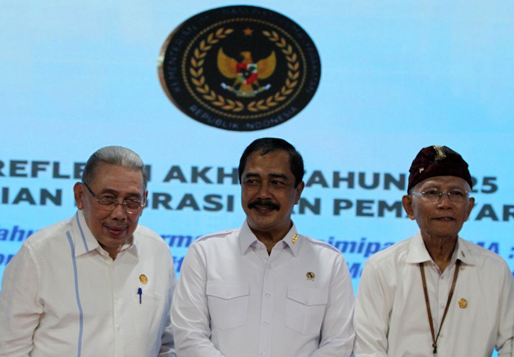 Menteri Imigrasi dan Pemasyarakatan (ImiPas) Agus Andrianto memaparkan capaian Kinerja dalam refleksi akhir tahun 2025. (BeritaNasional/Elvis Sendouw)