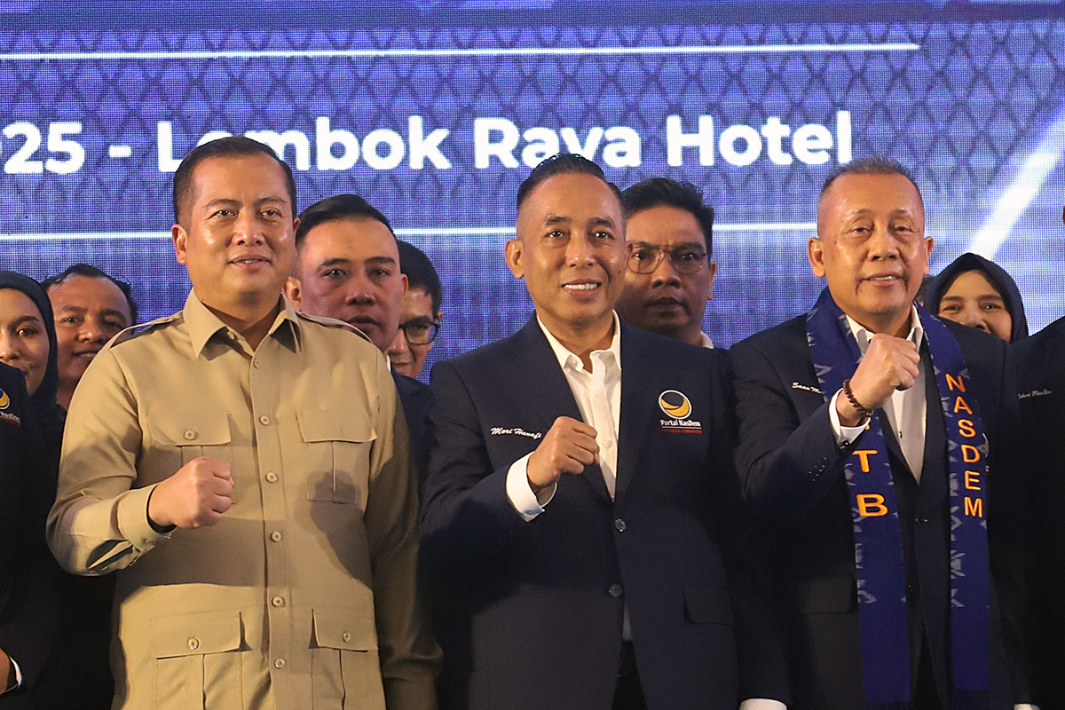 Resmi Pimpin Nasdem NTB, Saan Mustopa Sebut Mori Hanafi Punya Kemampuan dan Kapasitas Wakil Ketua Umum Partai Nasdem Saan Mustopa melantik Mori Hanafi resmi menjadi Ketua Dewan Pimpinan Wilayah (DPW) Nasdem Nusa Tenggara Barat (NTB) pada Sabtu (12/07/2025) di Mataram, Lombok Nusa Tenggara Barat. (BeritaNasional/Elvis Sendouw)