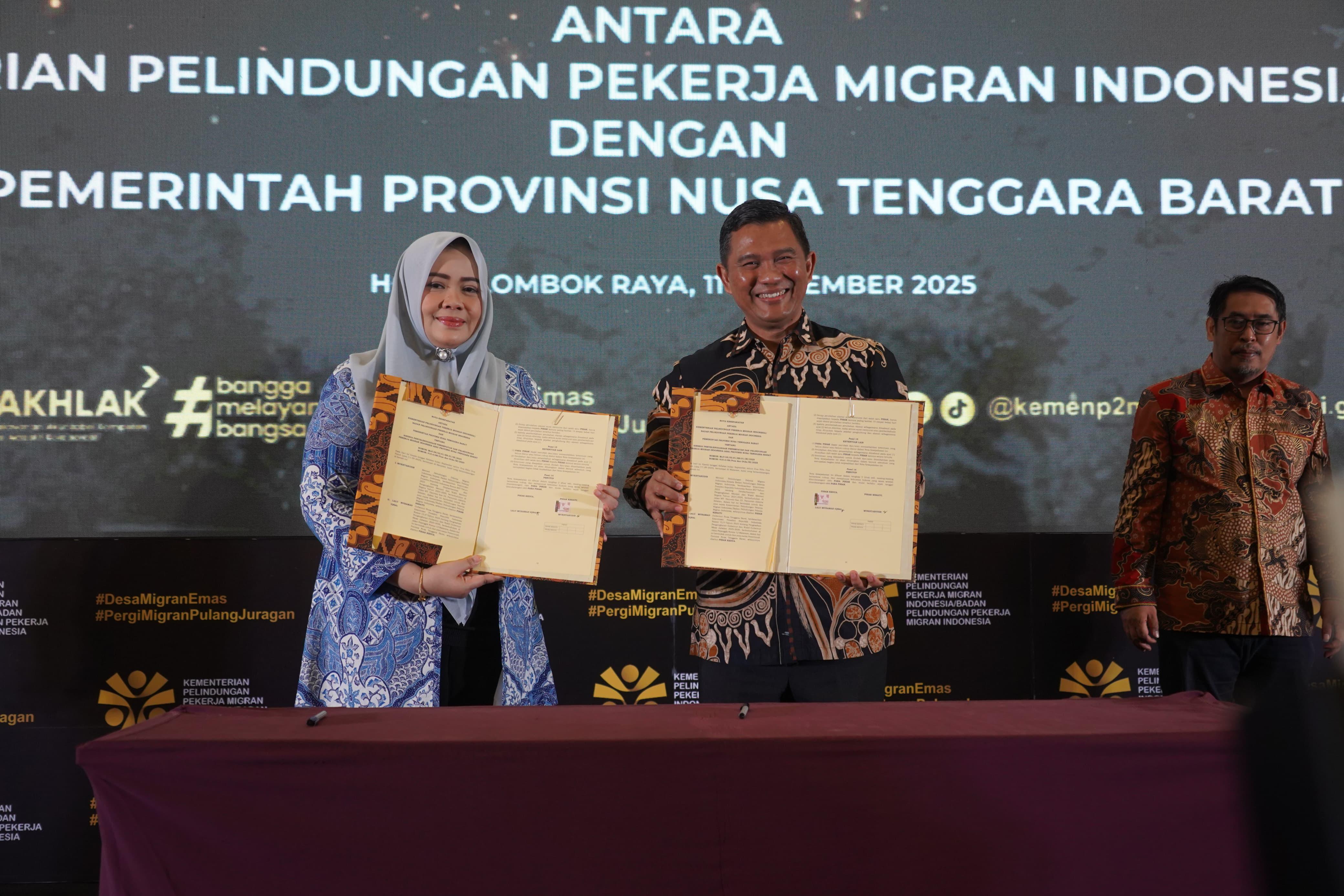 Resmikan Desa Migran Emas di NTB, Menteri Mukhtarudin: Jadi Gerbang Utama Pelindungan Pekerja Migran Peresmian Desa Migran Emas di Provinsi Nusa Tenggara Barat (NTB)(BeritaNasional/Elvis Sendouw/HO P2MI)