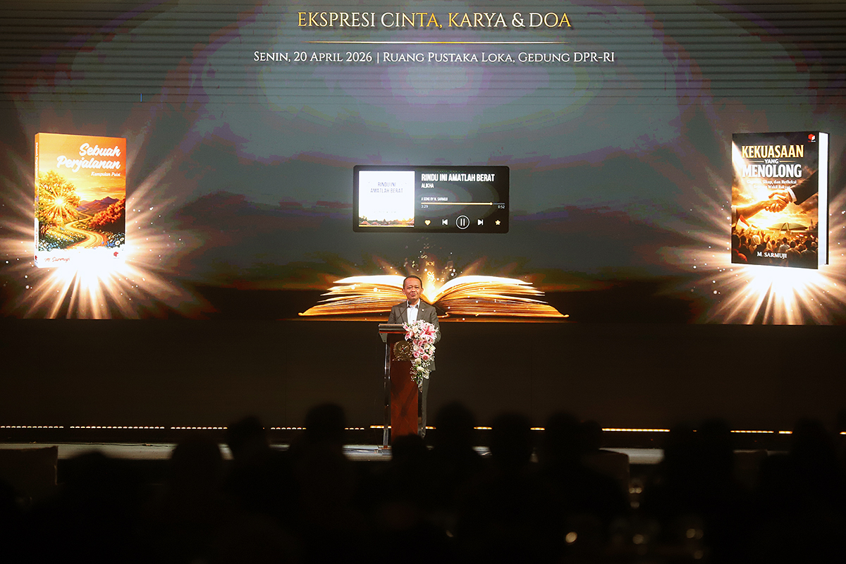 Peluncuran buku, puisi, dan lagu karya M. Sarmuji bertajuk Ekspresi Cinta dan Doa di Gedung Nusantara IV, Kompleks Parlemen, Senayan, Jakarta. (BeritaNasional/Elvis Sendouw)
