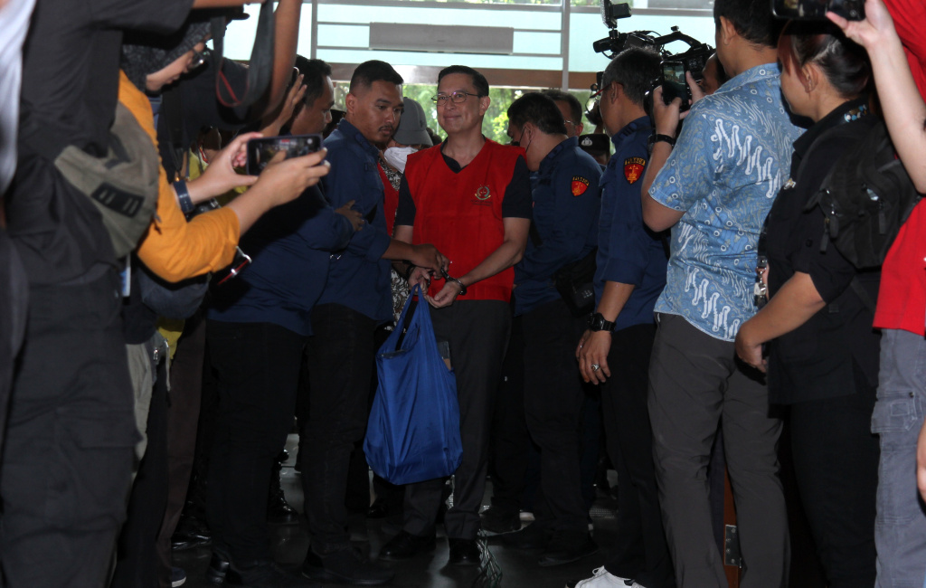 Terdakwa kasus dugaan korupsi impor gula di Kementerian Perdagangan Thomas Trikasih Lembong menjalani sidang dengan agenda pembacaan surat dakwaan di Pengadilan Tipikor, Jakarta, Kamis (6/3/2025). (Beritanasional.com/Oke Atmaja)