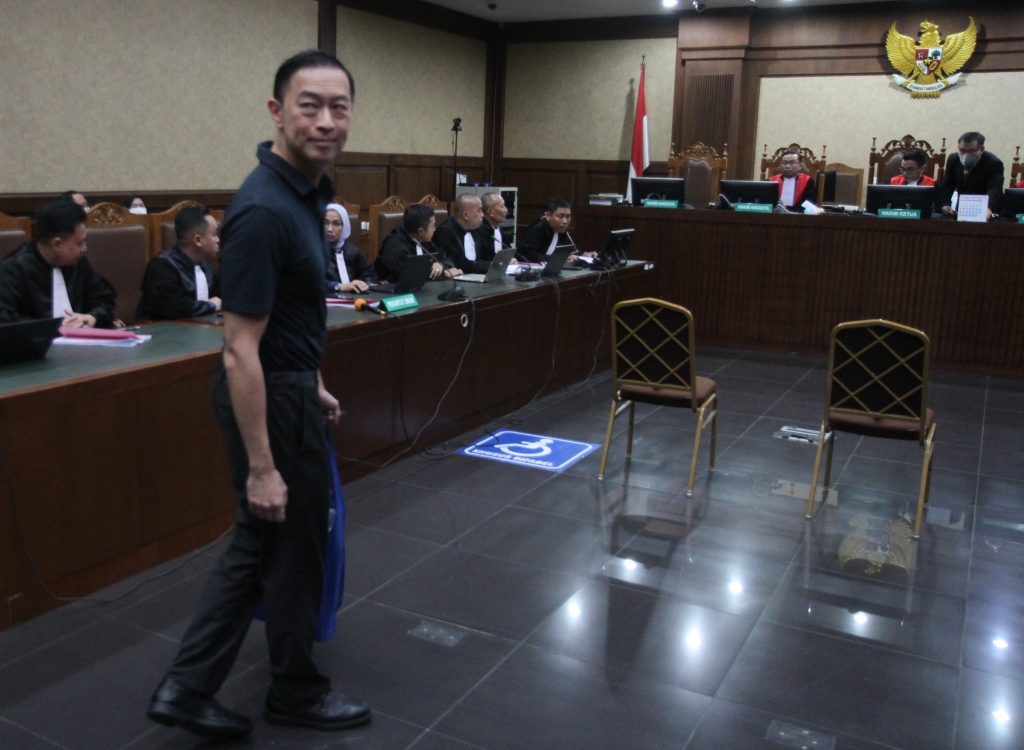 Terdakwa kasus dugaan korupsi impor gula di Kementerian Perdagangan Thomas Trikasih Lembong menjalani sidang dengan agenda pembacaan surat dakwaan di Pengadilan Tipikor, Jakarta, Kamis (6/3/2025). (Beritanasional.com/Oke Atmaja)