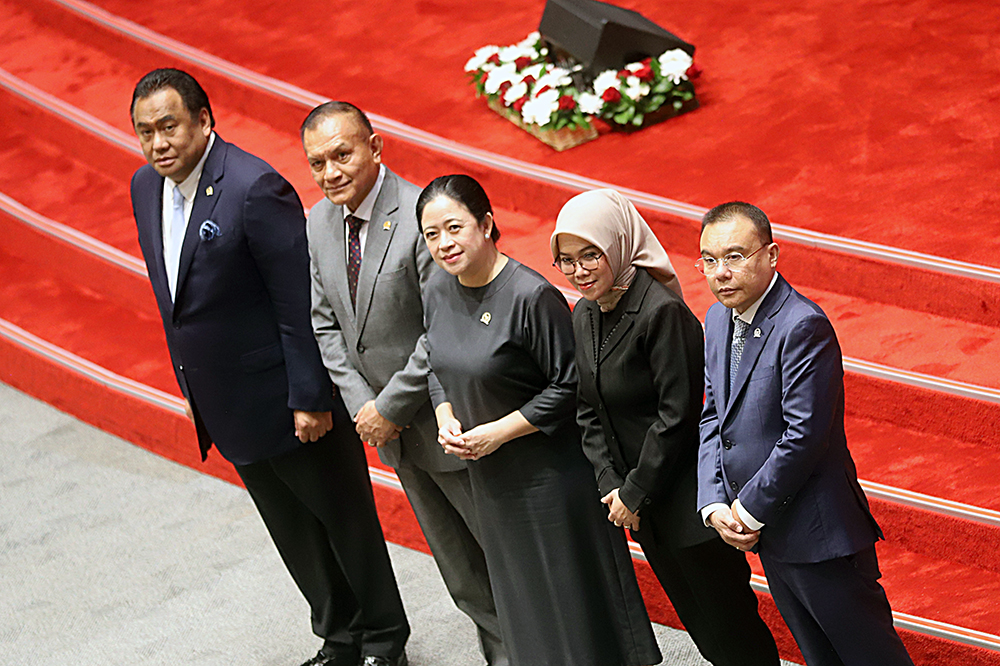 Sidang Paripurna DPR menetapkan Iffa Rosita sebagai anggota KPU periode 2022 - 2027 menggantikan Hasyim Asy'ari. (BeritaNasional/Elvis Sendouw)