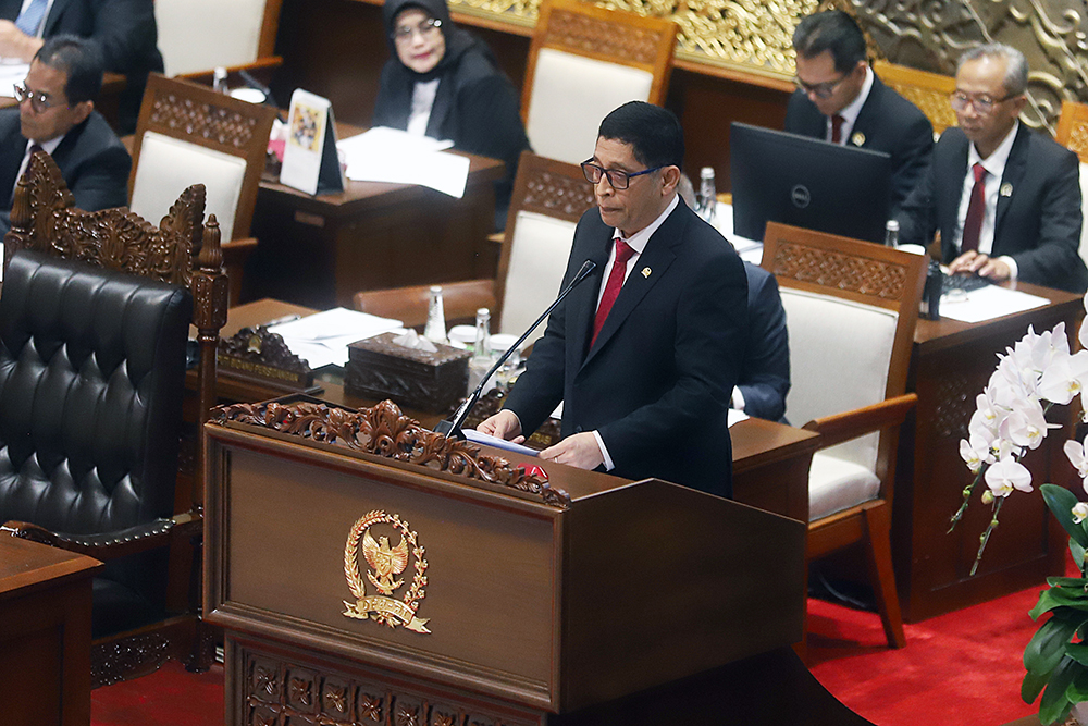 Sidang Paripurna DPR RI menyetujui 41 RUU Program Legislasi Nasional (Prolegnas) Prioritas tahun 2025 dan 176 RUU Prolegnas jangka menengah 2025-2029. (BeritaNasional/Elvis Sendouw)