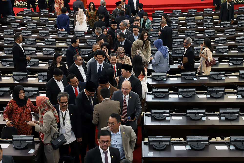 Pimpinan sementara MPR memimpin sidang Sidang Paripurna MPR. (BeritaNasional/Elvis Sendouw)