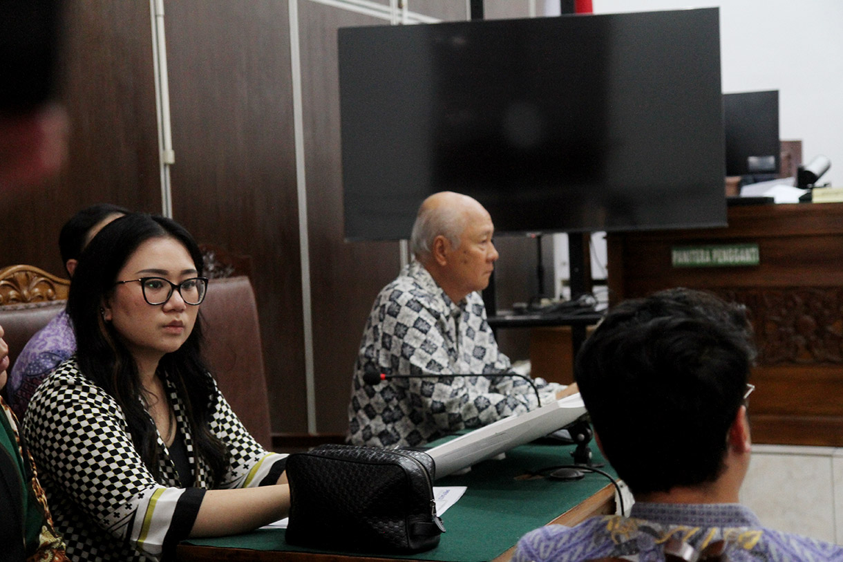 Ketua Majelis Hakim Pengadilan Negeri Jakarta Selatan Djuyamto (tengah) memimpin sidang perdana gugatan terkait keabsahan hasil musyawarah nasional luar biasa (Munaslub) Kamar Dagang dan Industri (Kadin) dengan tergugat Anindya Bakrie di Pengadilan Jakarta Selatan, Jakarta, Kamis (12/12/2024).  (BeritaNasional.com/Oke Atmaja)