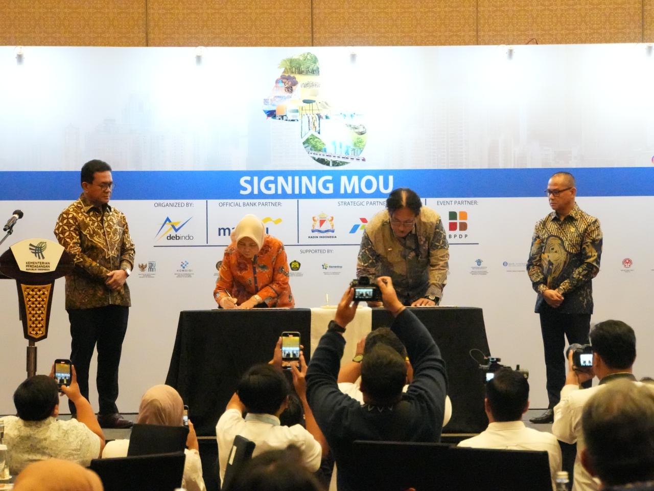 Sinergi KemenP2MI dan Kemendag Perkuat Daya Saing dan Pemberdayaan Pekerja Migran Indonesia Nota Kesepahaman (MoU) Kementerian Pelindungan Pekerja Migran Indonesia (KemenP2MI) dan Kementerian Perdagangan (Kemendag). (BeritaNasional/Elvis/HO P2MI)