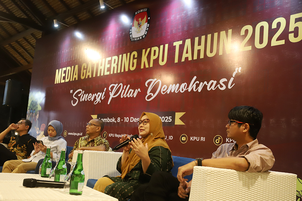 KPU RI gelar diskusi mengusung tema “Sinergi Pilar Demokrasi” di Lombok, Nusa Tenggara Barat. (BeritaNasional/Elvis Sendouw)