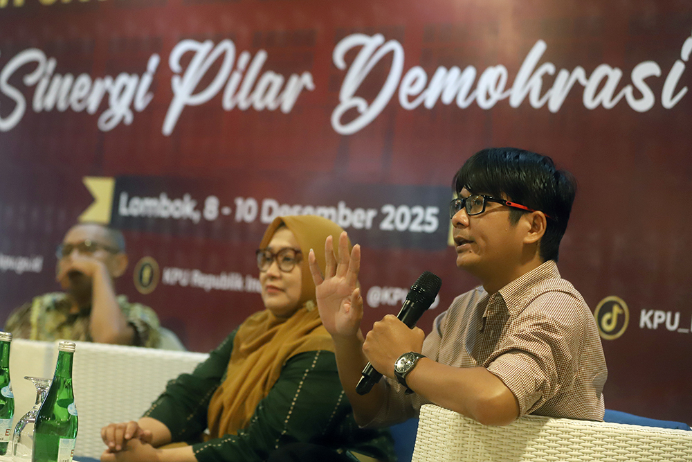 KPU RI gelar diskusi mengusung tema “Sinergi Pilar Demokrasi” di Lombok, Nusa Tenggara Barat. (BeritaNasional/Elvis Sendouw)