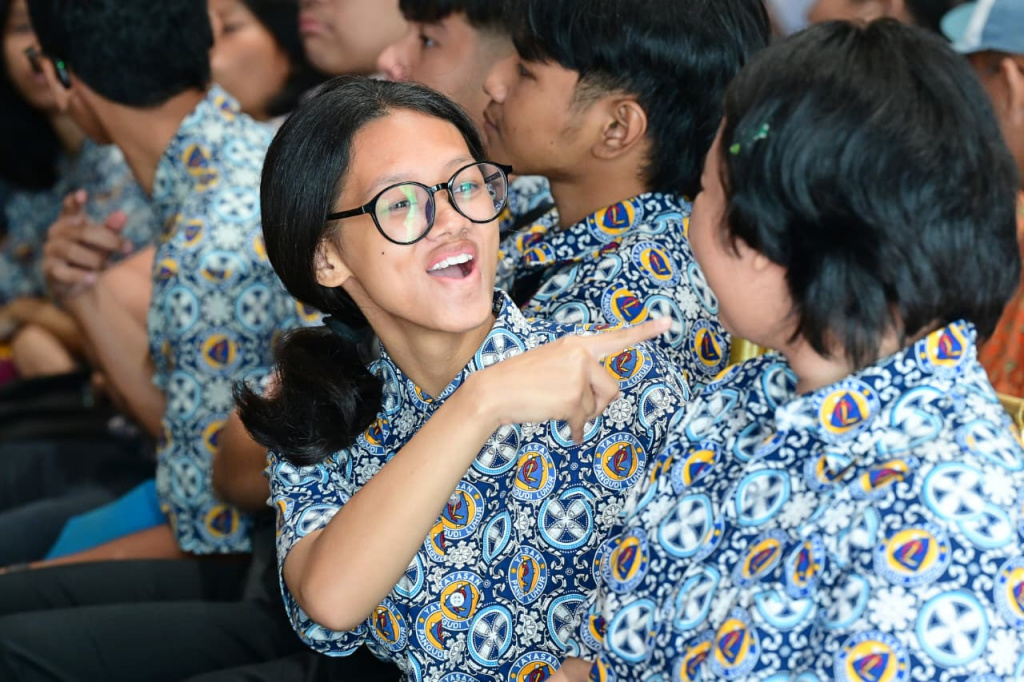 Para siswa disabilitas mengunjungi Kompleks Istana Kepresidenan, Jakarta, Kamis (16/7/2026). (Biropers)