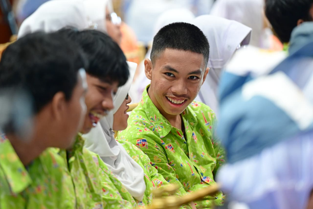Para siswa disabilitas mengunjungi Kompleks Istana Kepresidenan, Jakarta, Kamis (16/7/2026). (Biropers)