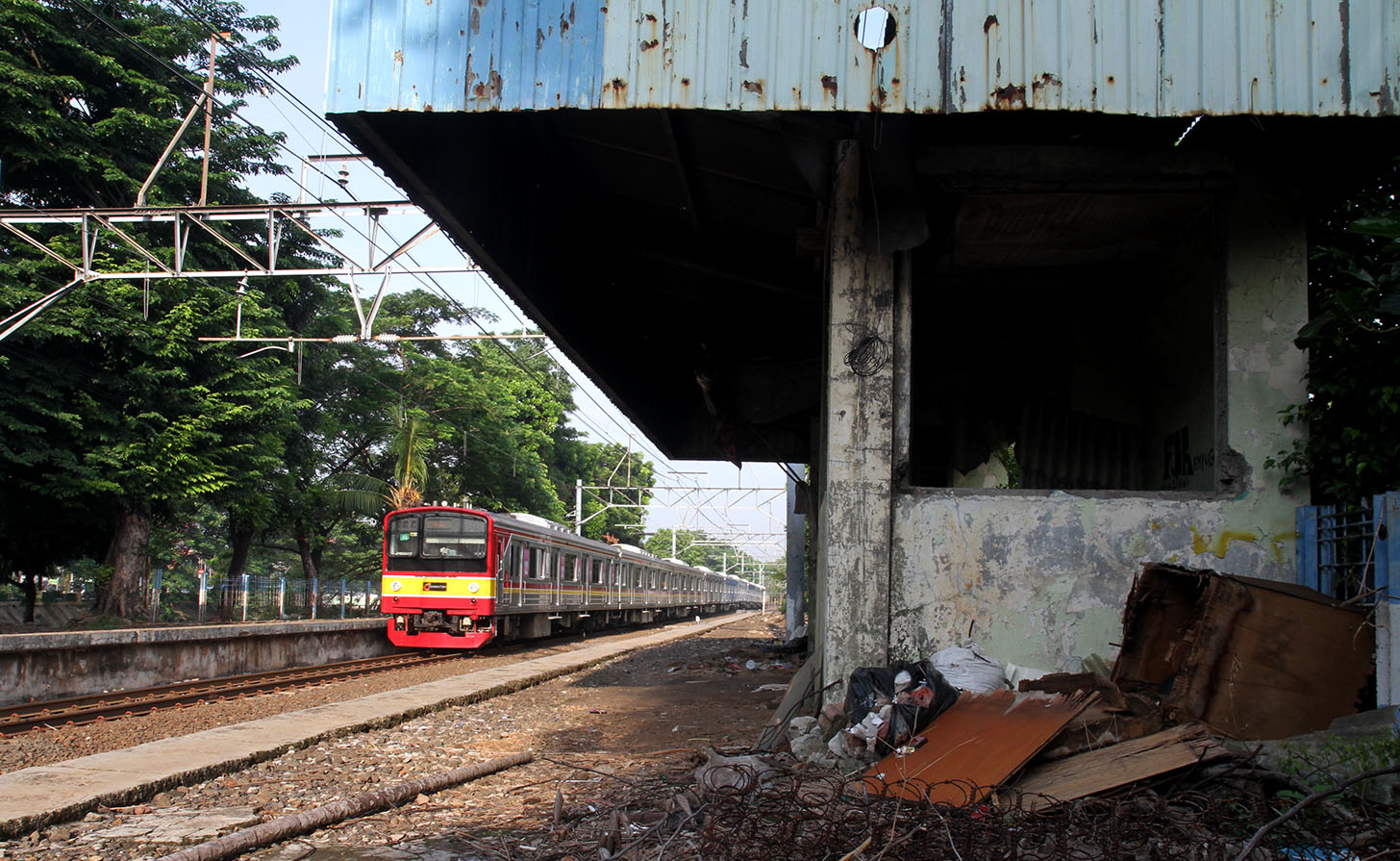 Suasana di Stasiun Mampang yang sudah tidak beroperasi,Jakarta, Minggu (5/5/2024). (BeritaNasional.Com/Oke Atmaja)