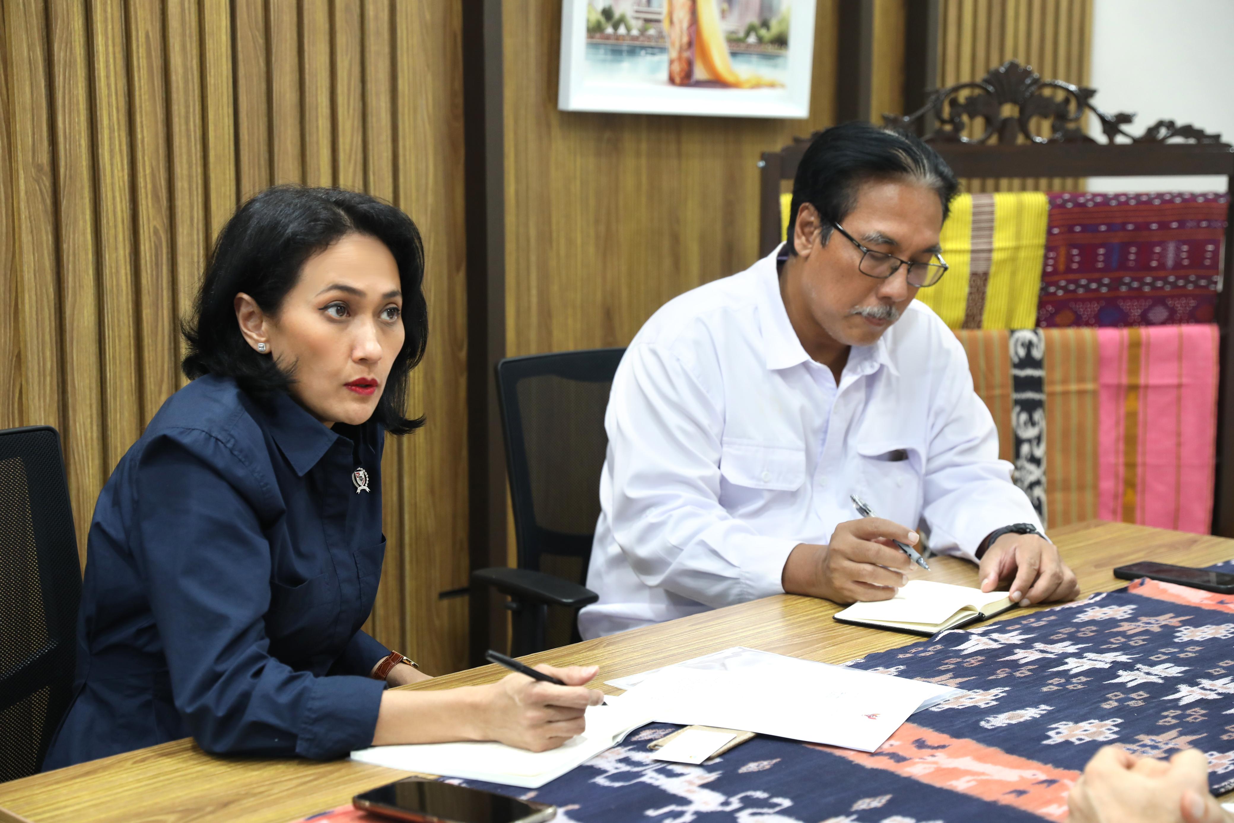 Wakil Menteri Pelindungan Pekerja Migran Indonesia (Wamen P2MI), Christina Aryani menerima Duta Besar Kuwait untuk Indonesia, Khalid Jassim Al Yassin. (BeritaNasional/Elvis/HO P2MI)