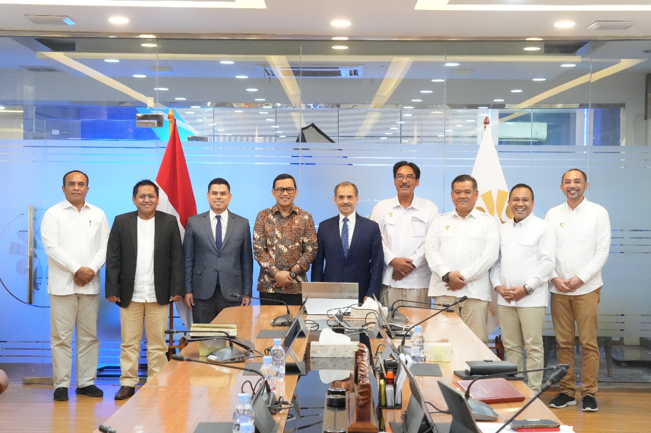 Menteri P2MI Abdul Kadir Karding menerima kunjungan resmi Duta Besar (Dubes) Guatemala untuk Indonesia. (BeritaNasional/Elvis Sendouw/HO Hms P2MI)