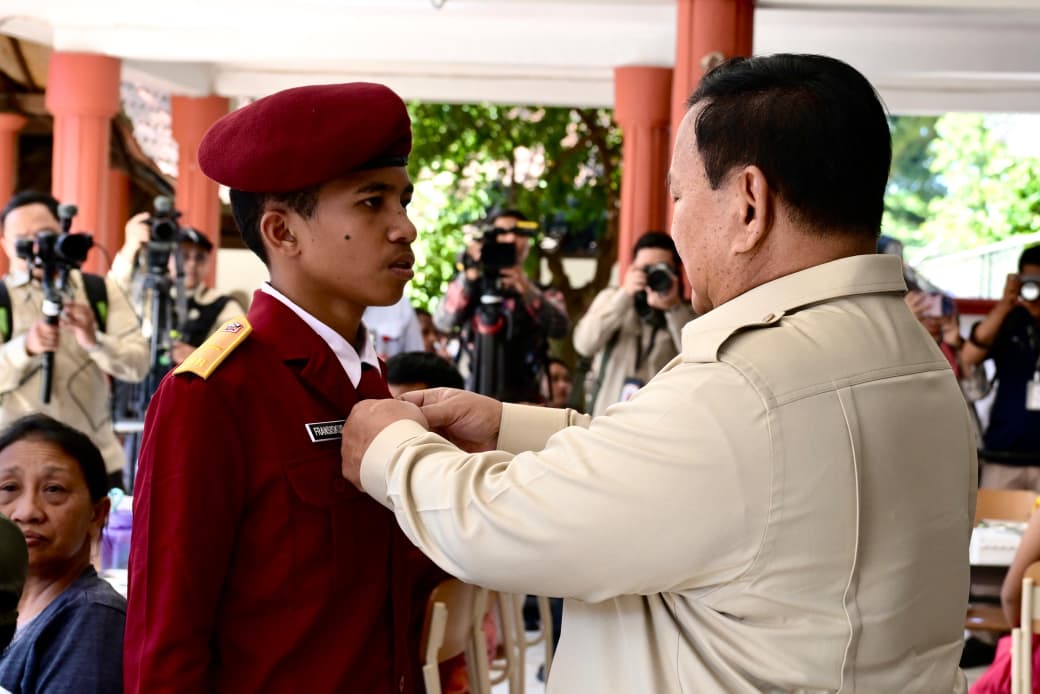 Presiden RI Prabowo Subianto melakukan kunjungan kerja meninjau Sekolah Rakyat Menengah Pertama (SRMP) 17 Tabanan, Bali. (BeritaNasional/Elvis/HO Foto: Cahyo - Biro Pers Istana Presiden)