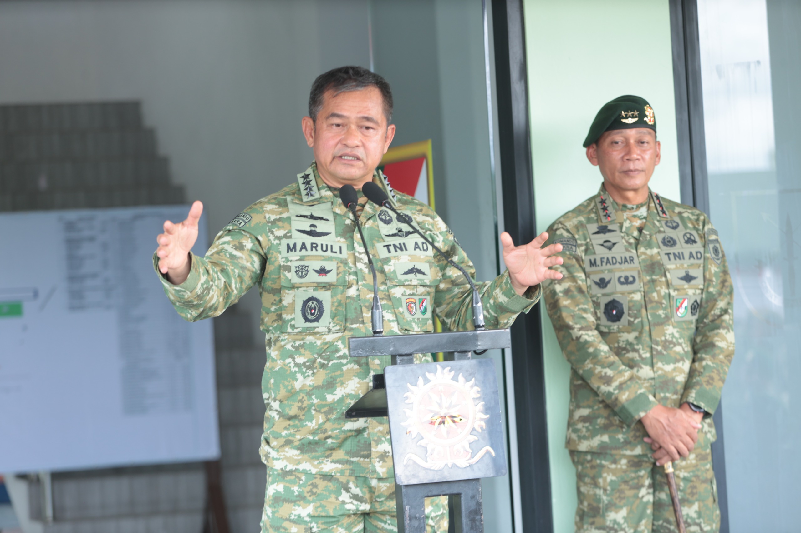 Kasad Jenderal TNI Maruli Simanjuntak meninjau Markas Batalyon Intai Tempur (Yontaipur) Kostrad di Cikarang, Jawa Barat. (BeritaNasional/Elvis/HO Dispenad)