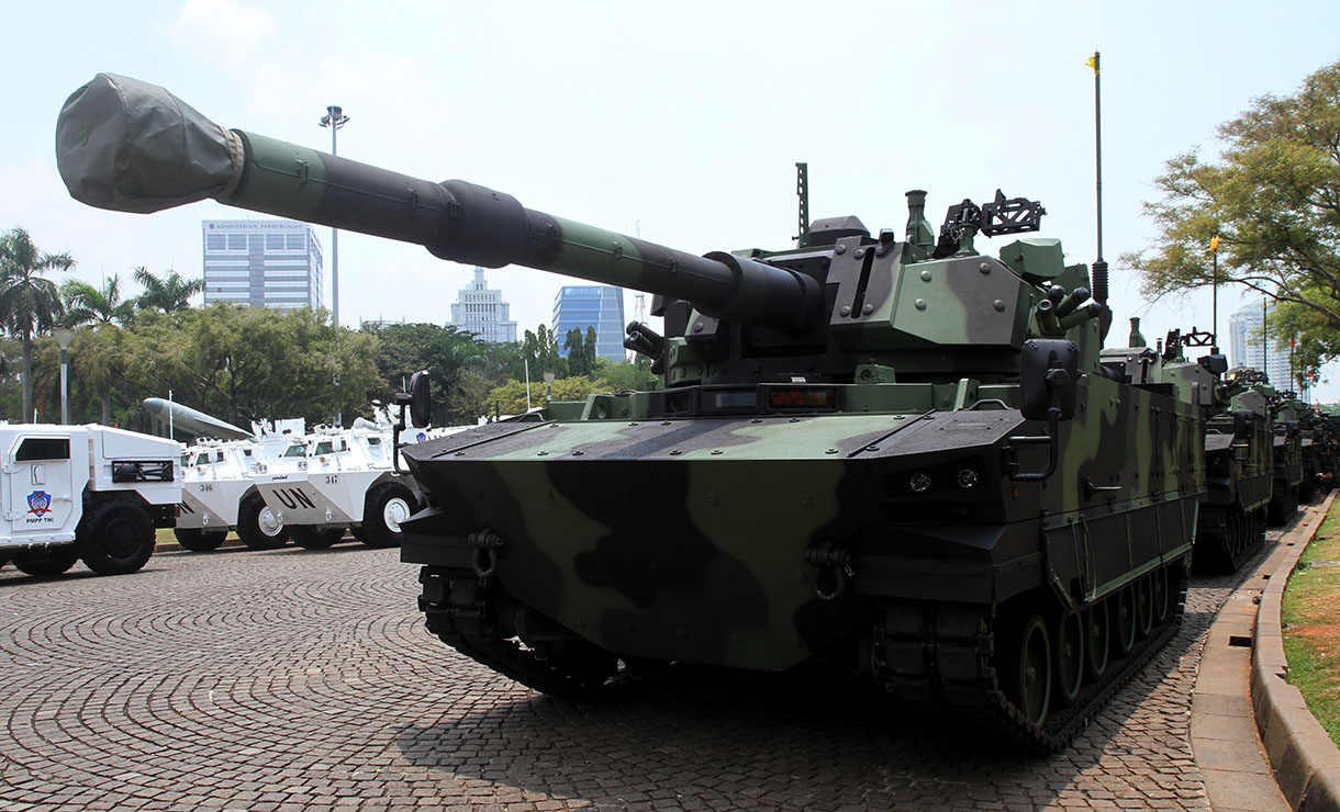 Rudal Yakhont TNI AL berada di silang Monas, Jakarta, Selasa (1/1/2024). (BeritaNasional.com/Oke Atmaja)