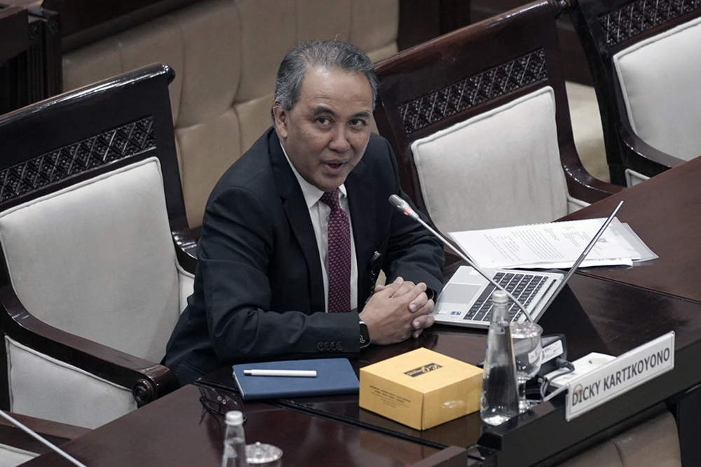 Uji Kelayakan dan Kepatutan Calon Deputi Gubernur BI 2 calon Deputi Gubernur Bank Indonesia (BI) mengikuti uji kelayakan dan kepatutan di Komisi XI DPR RI. (BeritaNasional/Elvis Sendouw)