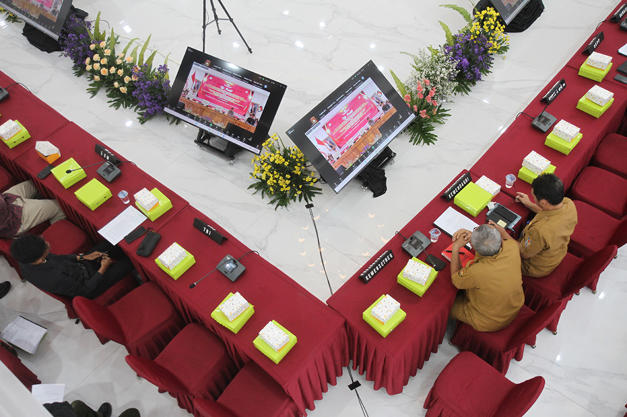 Suasana uji publik Peraturan KPU (PKPU) di Kantor KPU, Jakarta, Selasa (24/9/2024).(BeritaNasional.com/ho/ Oke Atmaja)