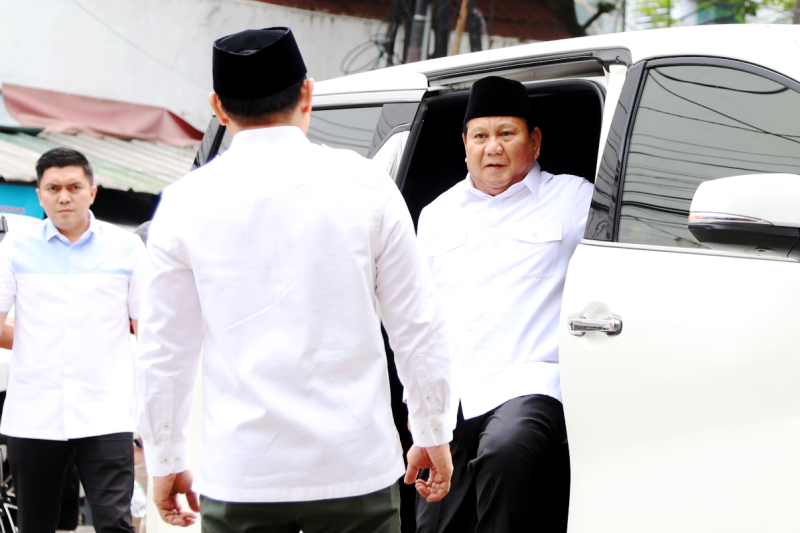 Presiden terpilih Prabowo Subianto kunjungi Muhqimin Iskandar.  (BeritaNasional/Elvis Sendouw)