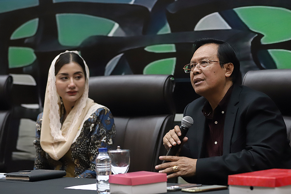 DPR RI menggelar diskusi Dialektika Demokrasi dengan tema “ UU Kepariwisataan Disahkan, Angin Segar bagi Kembangkitan Pariwisata Nasional". (BeritaNasional/Elvis Sendouw)