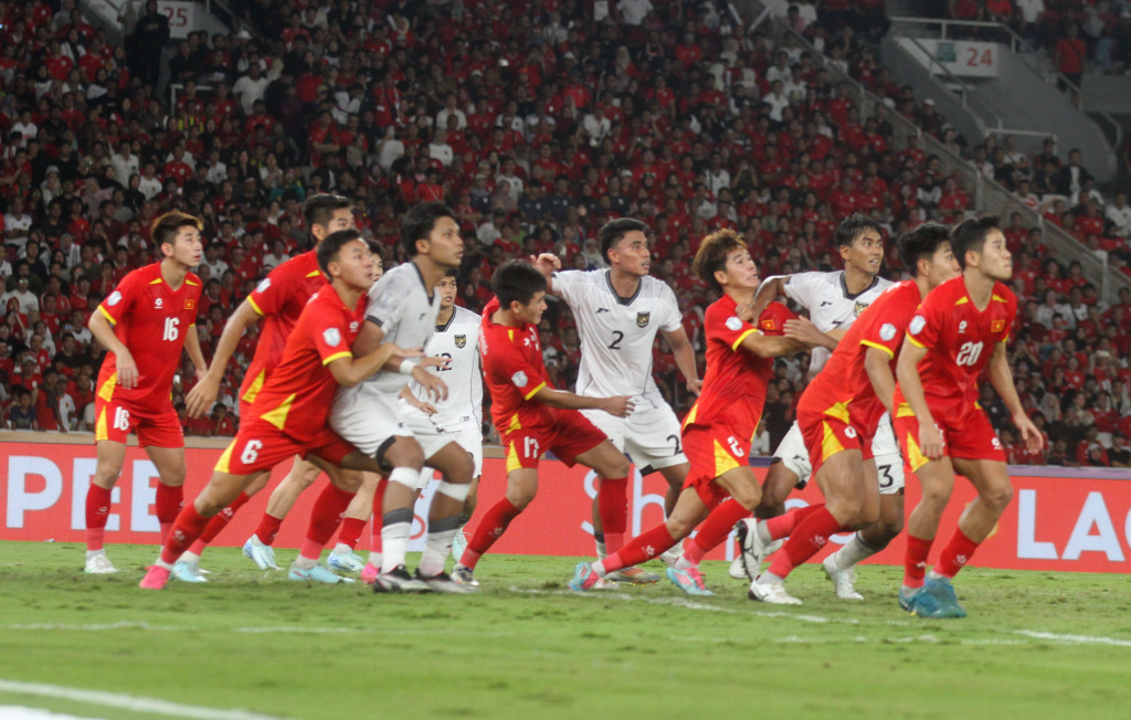Para pemain Timnas Vietnam U-23 berlari merayakan kemenangang pada pertandingan final Piala AFF U-23 2025 di Stadion Utama Gelora Bung Karno (SUGBK), (Beritanasional.com/Oke Atmaja)