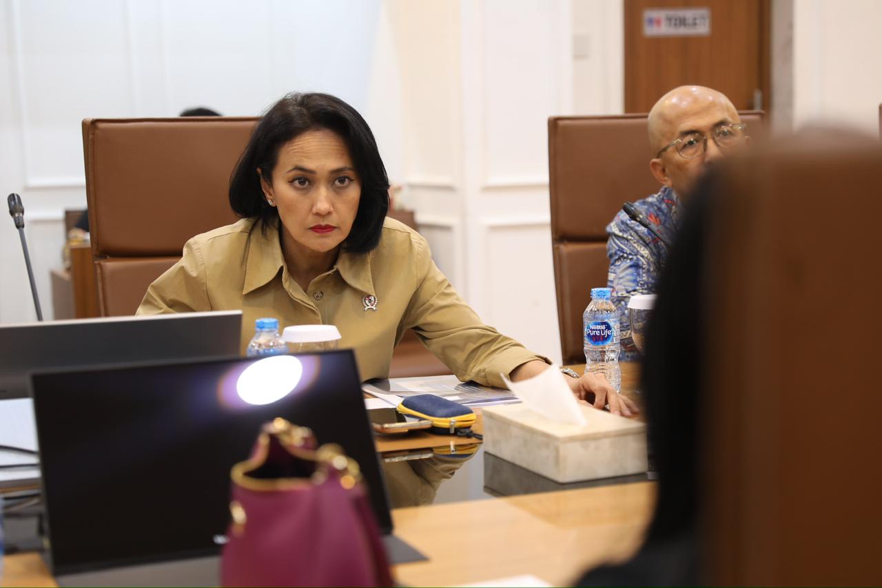 Wakil Menteri Pelindungan Pekerja Migran Indonesia (Wamen P2MI), Christina Aryani, menerima direksi Bank Artha Graha Internasional . (BeritaNasional/Elvis/HO P2MI)