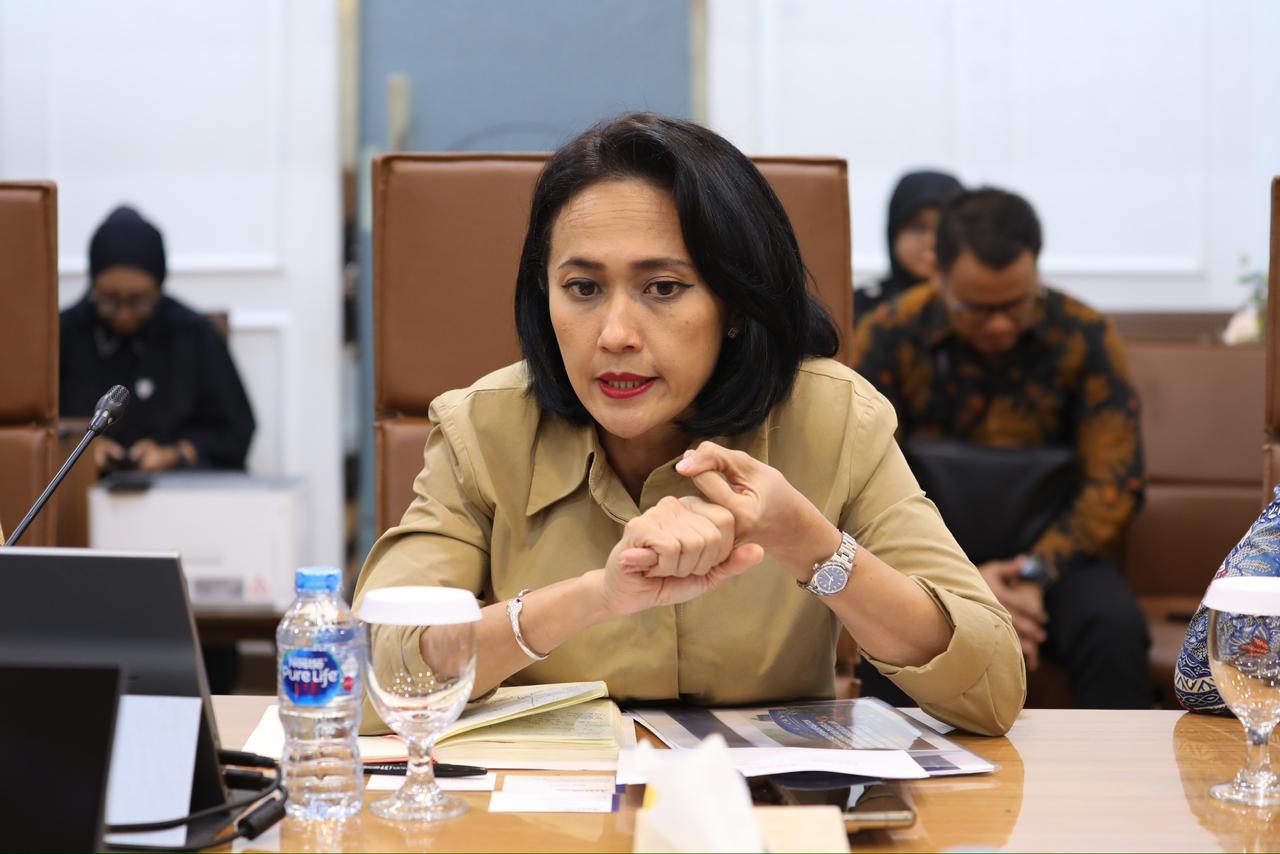 Wakil Menteri Pelindungan Pekerja Migran Indonesia (Wamen P2MI), Christina Aryani, menerima direksi Bank Artha Graha Internasional . (BeritaNasional/Elvis/HO P2MI)