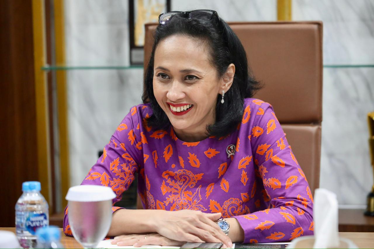 Wakil Menteri Pelindungan Pekerja Migran Indonesia (Wamen P2MI), Christina Aryani menerima Penasihat Ekonomi dan Perdagangan dari Kedutaan Besar Tiongkok untuk Indonesia. (BeritaNasional/Elvis/HO P2MI)