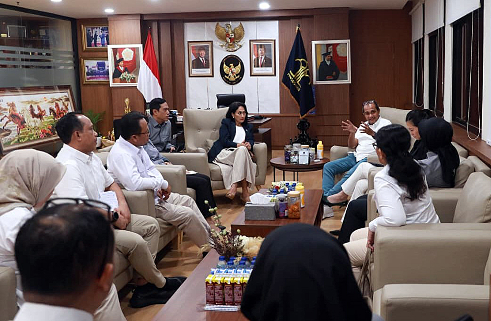 Wakil Menteri Pelindungan Pekerja Migran Indonesia (P2MI), Christina Aryani bahas perkuat edukasi migran aman bersama tiga Kementerian. (BeritaNasional/Elvis/HO P2MI)