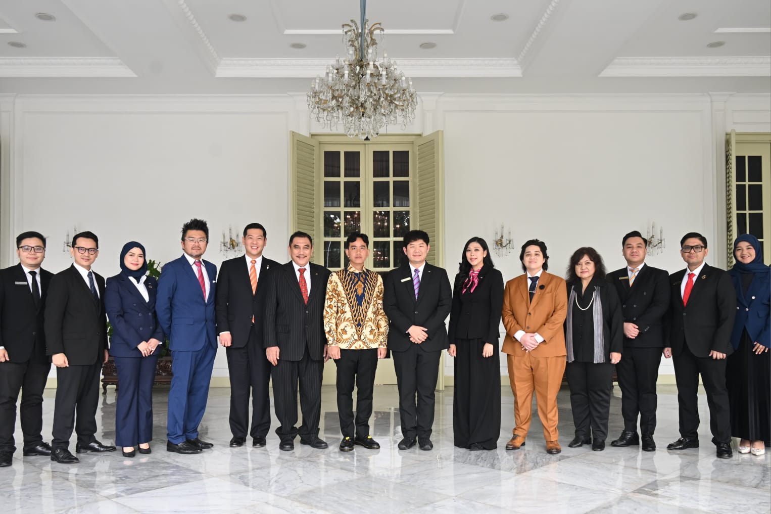 Wapres Gibran Rakabuming menerima Junior Chamber International (JCI) Indonesia. (BeritaNasional/Elvis/HO Setwapres)