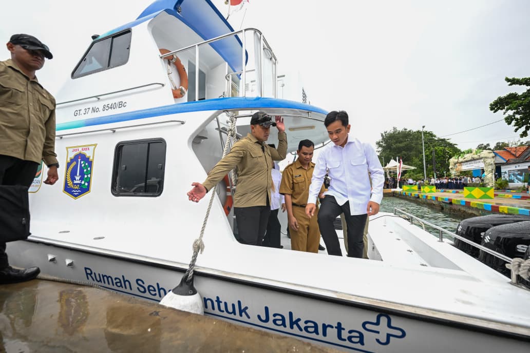 Wapres Gibran Rakabuming meninjau RSUD Kepulauan Seribu  (BeritaNasional/Elvis/HO Setwapres)