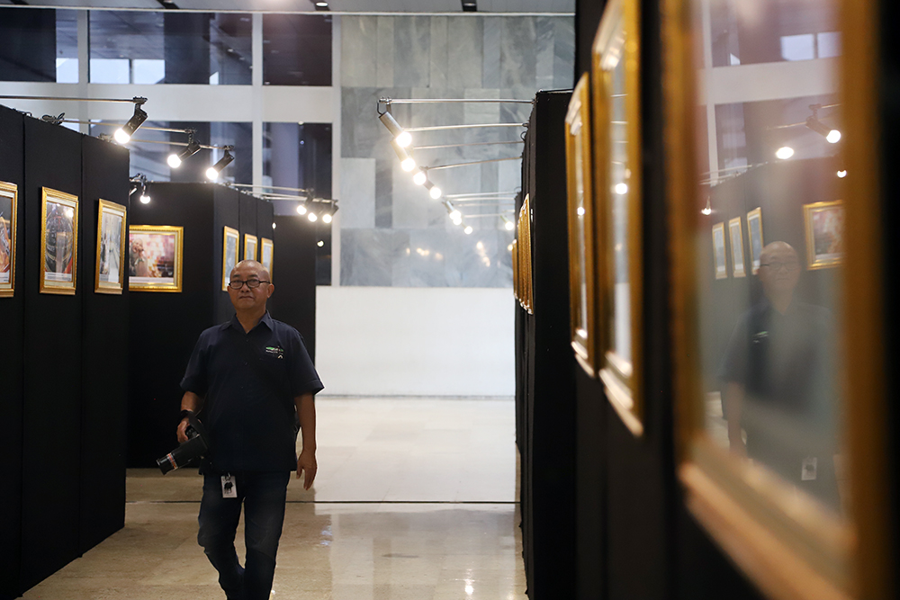 Pameran foto wartawan parlemen di gelar di DPR RI. (BeritaNasional/Elvis Sendouw)